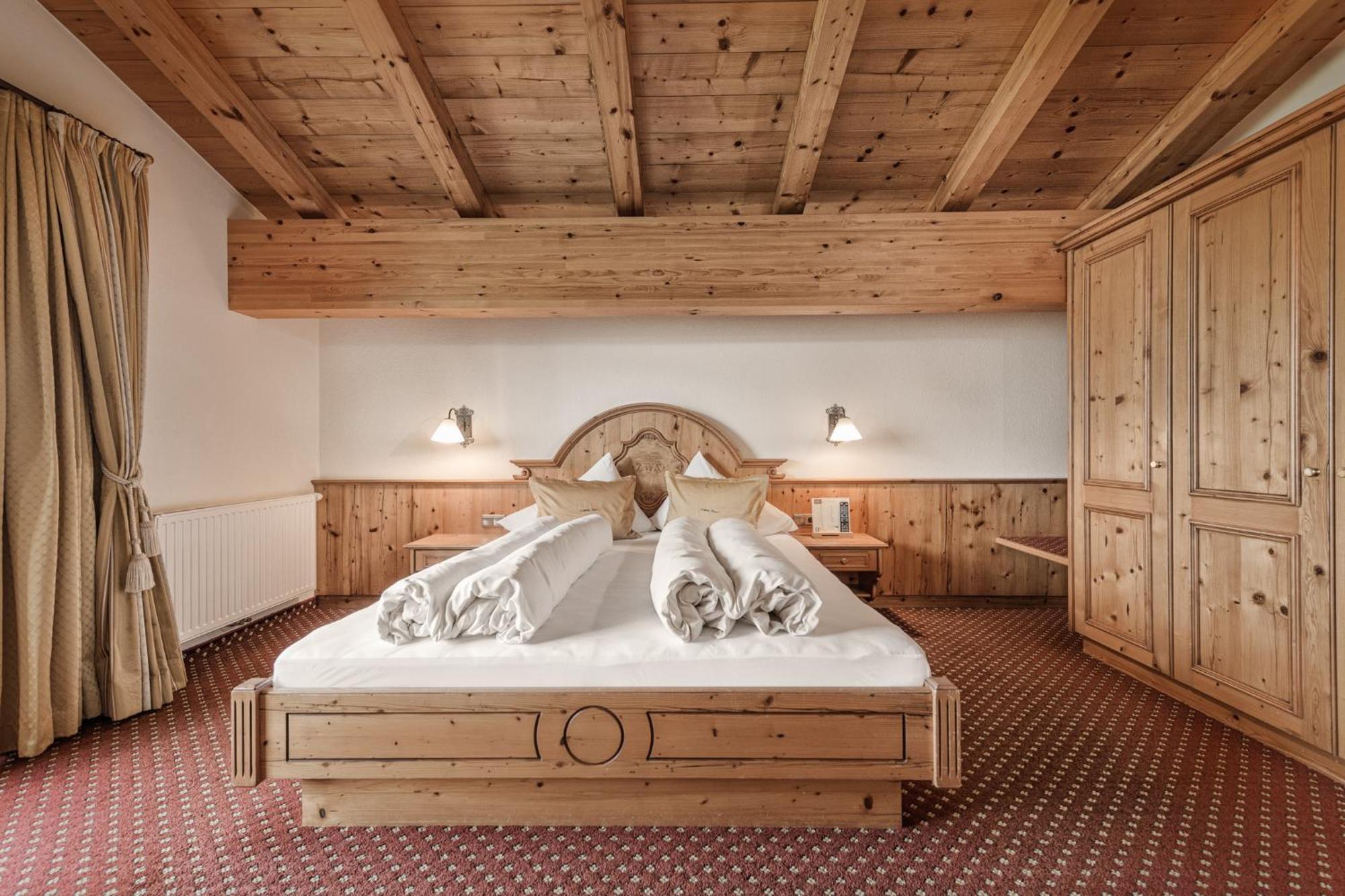 Aster Boutique Hotel & Chalets Fuegenberg Habitación foto